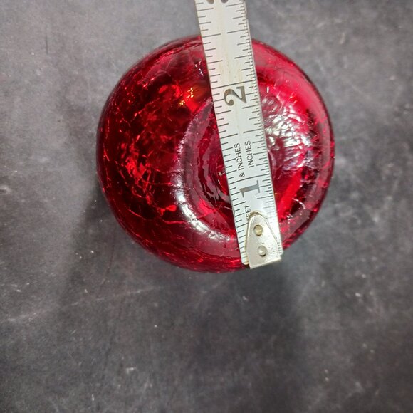Vintage 90's Crackle Art Glass Red Apple Paperweight - Picture 6 of 7